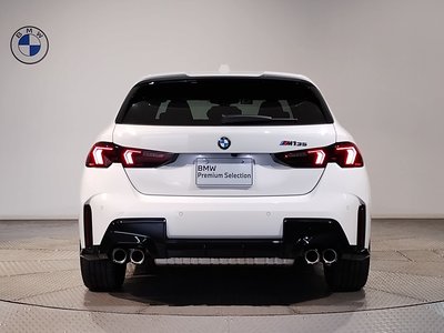 2025 BMW 1 SERIES photo 9