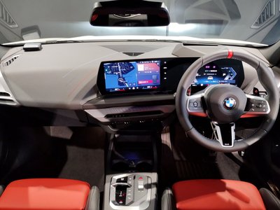 2025 BMW 1 SERIES photo 12