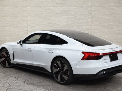 2023 AUDI E-TRON GT QUATTRO photo 9