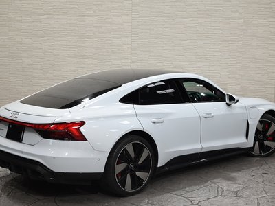 2023 AUDI E-TRON GT QUATTRO photo 10