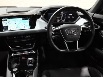 2023 AUDI E-TRON GT QUATTRO thumbnail 42