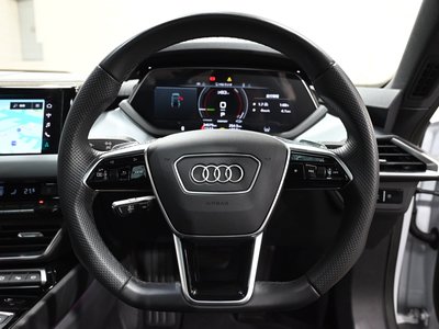 2023 AUDI E-TRON GT QUATTRO thumbnail 59