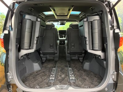 2024 Toyota ALPHARD — фото 12