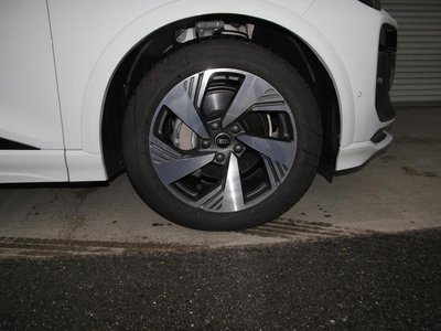 صورة 53 لـ 2025 AUDI Q6 E-TRON