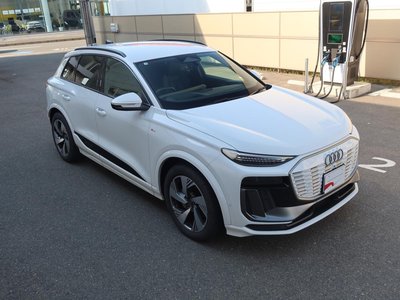 صورة 67 لـ 2025 AUDI Q6 E-TRON