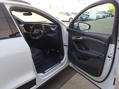 صورة 34 لـ 2025 AUDI Q6 E-TRON