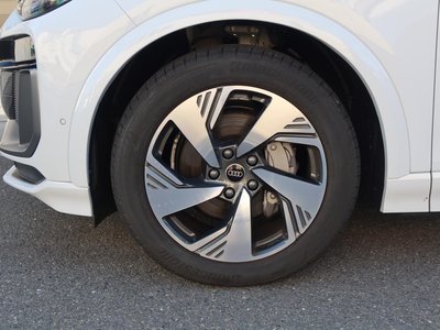 صورة 30 لـ 2025 AUDI Q6 E-TRON