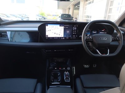 صورة 40 لـ 2025 AUDI Q6 E-TRON