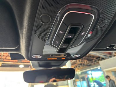 صورة 22 لـ 2019 Lamborghini URUS