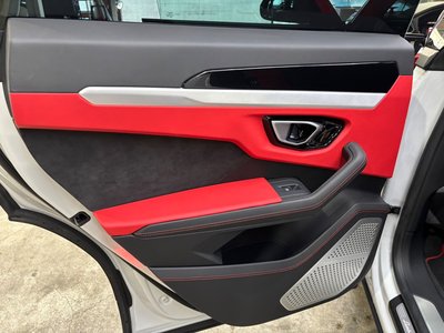 صورة 29 لـ 2019 Lamborghini URUS