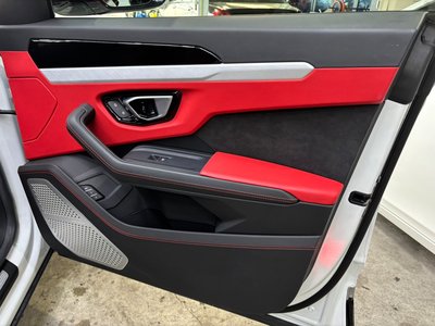 صورة 51 لـ 2019 Lamborghini URUS