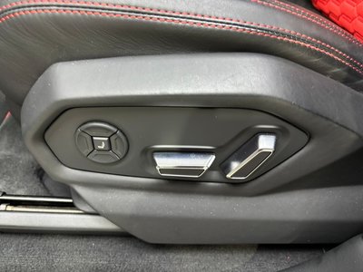 صورة 32 لـ 2019 Lamborghini URUS