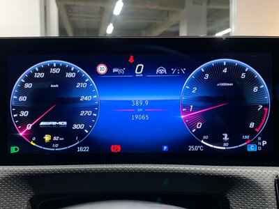 2025 Mercedes-BENZ CLA AMG thumbnail 31