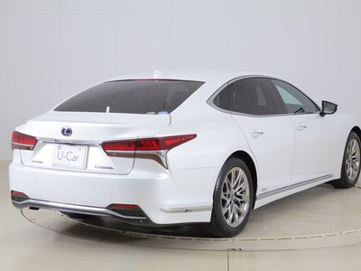 صورة مصغرة 2 لـ 2018 Lexus LS