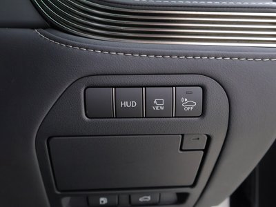 صورة مصغرة 14 لـ 2018 Lexus LS