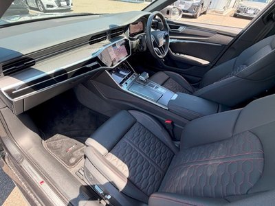 صورة 70 لـ 2024 AUDI RS6 AVANT