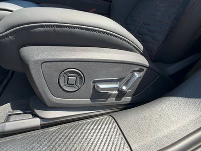 صورة 25 لـ 2024 AUDI RS6 AVANT