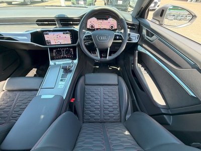 صورة 36 لـ 2024 AUDI RS6 AVANT