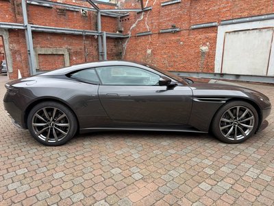 2020 Aston Martin DB11 — фото 70