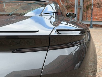 2020 Aston Martin DB11 — фото 64