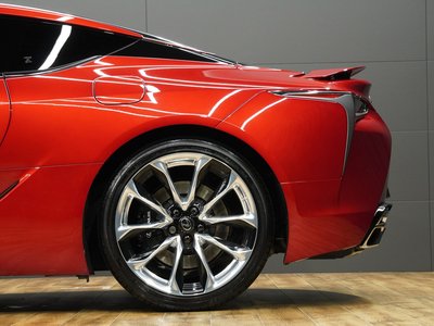 2017 Lexus LC thumbnail 33