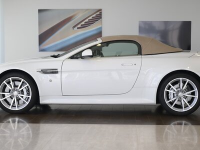 صورة 5 لـ 2017 Aston Martin V8 VANTAGE ROADSTER