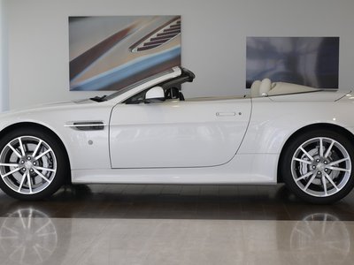 صورة 4 لـ 2017 Aston Martin V8 VANTAGE ROADSTER