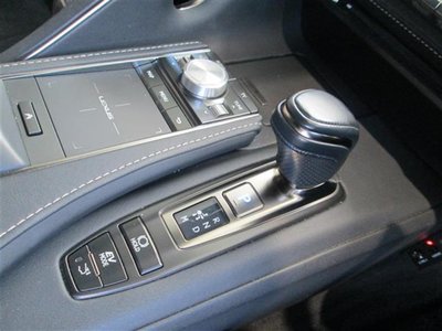 صورة مصغرة 13 لـ 2017 Lexus LC