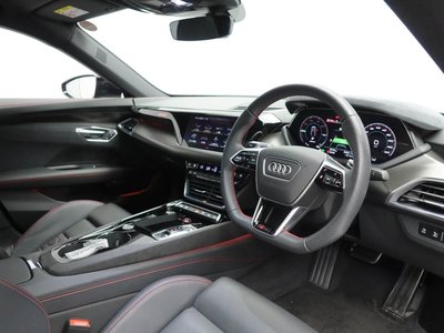 صورة مصغرة 7 لـ 2024 AUDI RS E-TRON GT