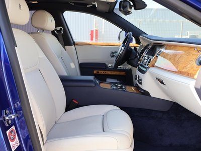 صورة 50 لـ 2016 ROLLS-ROYCE GHOST