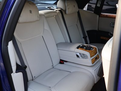 صورة 76 لـ 2016 ROLLS-ROYCE GHOST