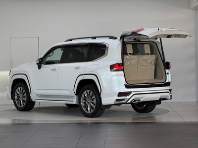 صورة مصغرة 30 لـ 2026 Toyota LAND CRUISER 300