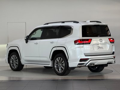 صورة مصغرة 14 لـ 2026 Toyota LAND CRUISER 300