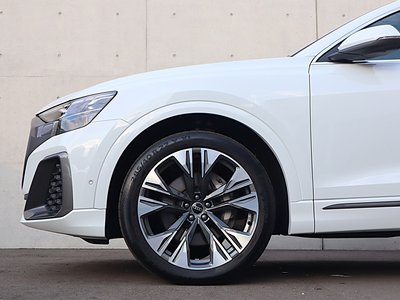 2024 AUDI Q8 thumbnail 21