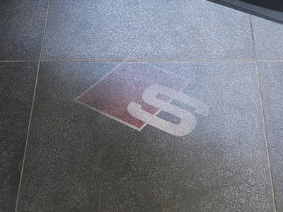 2024 AUDI Q8 thumbnail 32