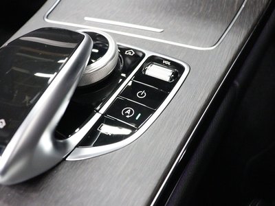 صورة 46 لـ 2018 Mercedes-BENZ C-CLASS AMG