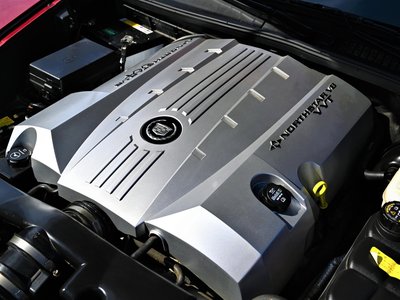 2004 Cadillac XLR — фото 11