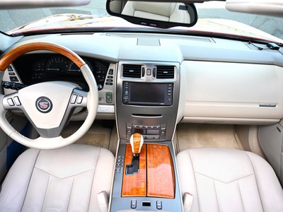 2004 Cadillac XLR — фото 6