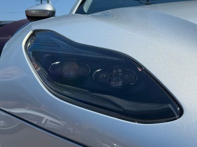 2019 Aston Martin DB11 — фото 10