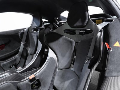 صورة 42 لـ 2020 Mclaren 620R