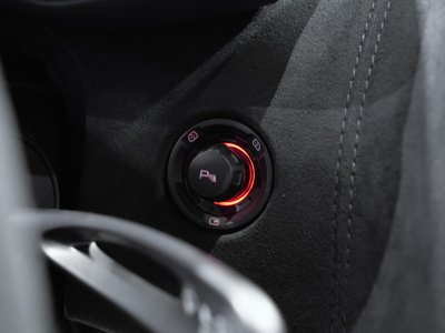 صورة 55 لـ 2020 Mclaren 620R