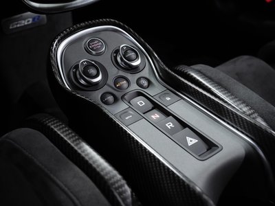 صورة 57 لـ 2020 Mclaren 620R