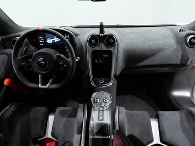 صورة 47 لـ 2020 Mclaren 620R