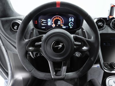 صورة 48 لـ 2020 Mclaren 620R