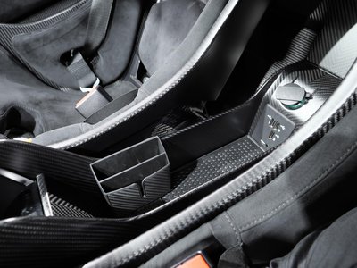صورة 61 لـ 2020 Mclaren 620R