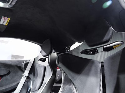 صورة 66 لـ 2020 Mclaren 620R