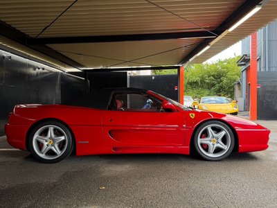 صورة 9 لـ 1998 Ferrari F355 SPIDER