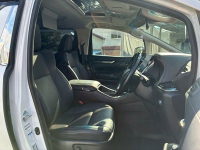 2022 Toyota ALPHARD — фото 19