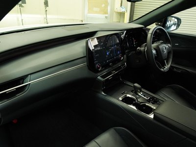 صورة مصغرة 108 لـ 2024 Lexus RX