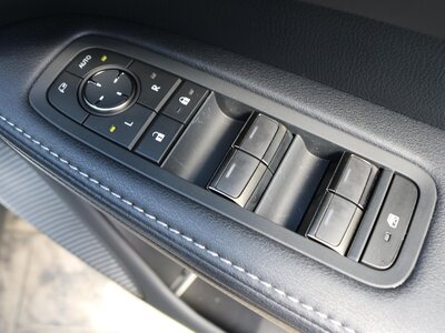 صورة مصغرة 63 لـ 2024 Lexus RX